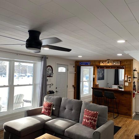Our Place Up North Bnb Huntsville Buitenkant foto